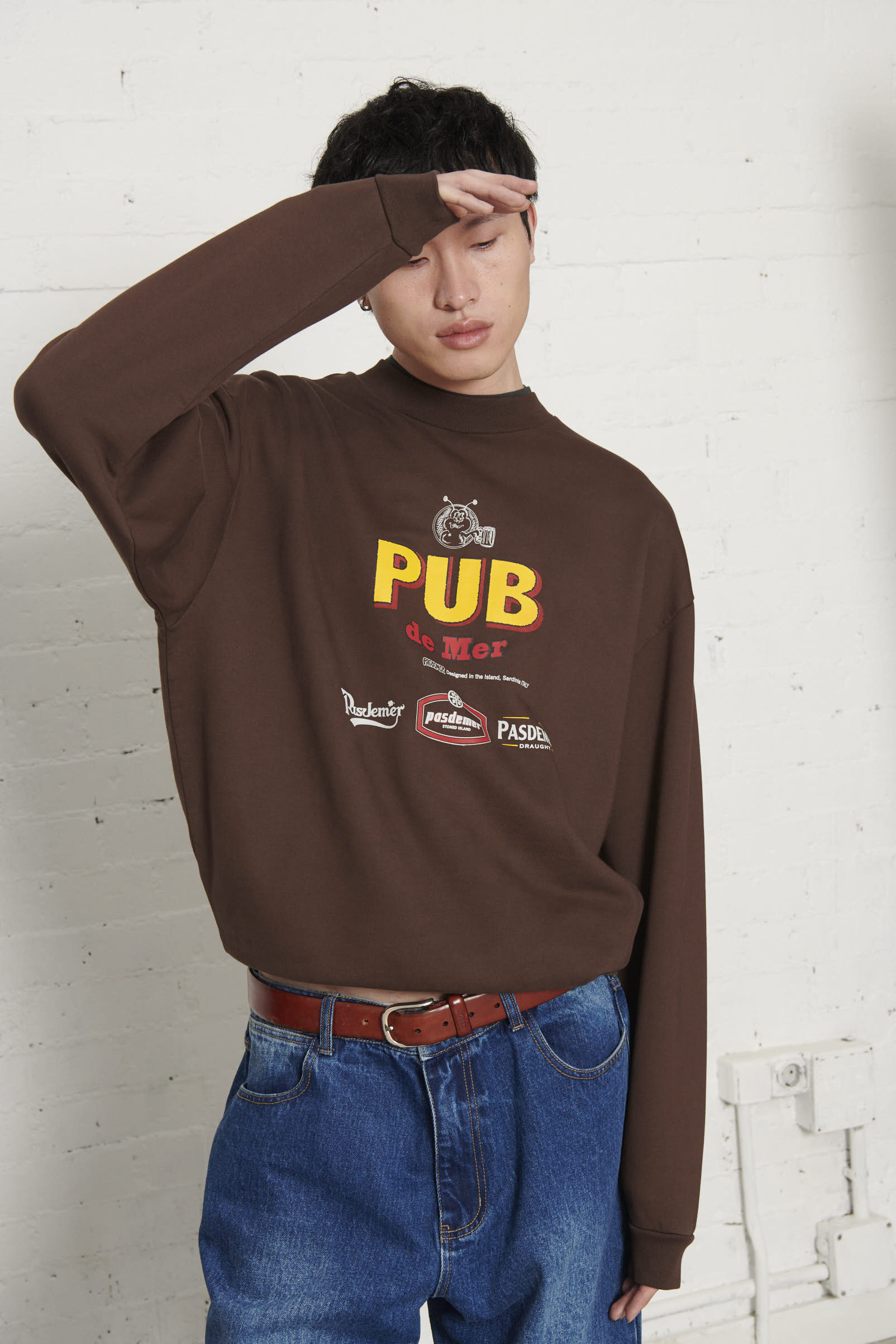 Pub Sweatshirt